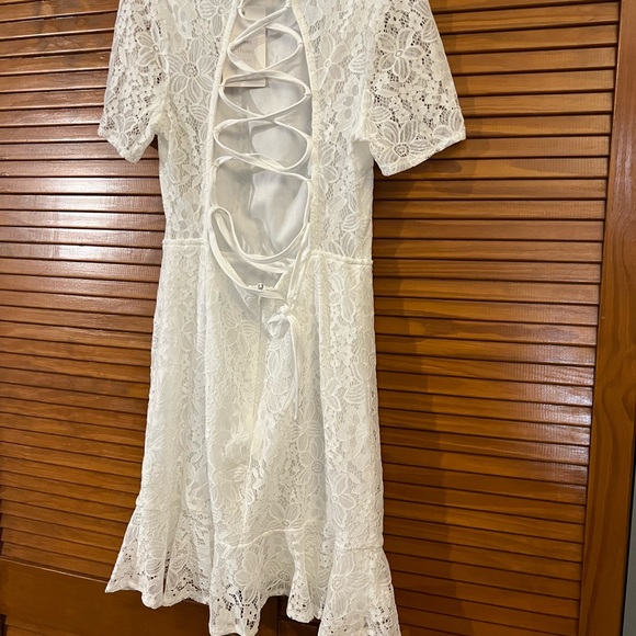 In The Style White Lace Dress - Picture 4 of 8